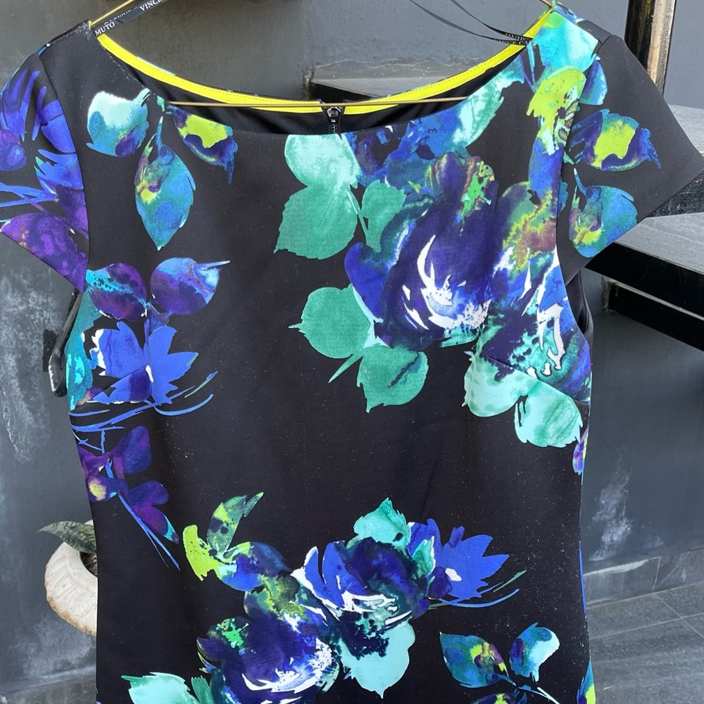 Vince Camuto Floral dress